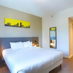 *** Hotel Westlodge Lyon Nord Francia